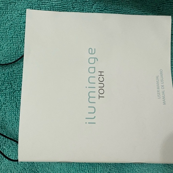 Iluminage Touch Hair Removal System - Picture 8 of 10